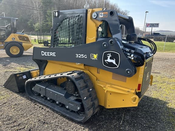 Image of John Deere 325G equipment image 2