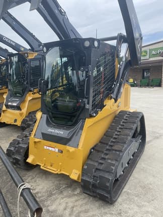 Image of John Deere 325G equipment image 2