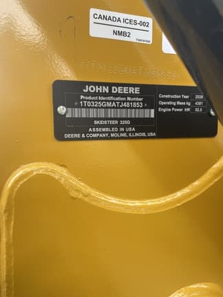 Image of John Deere 325G equipment image 4