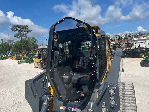 Image of John Deere 333P equipment image 4