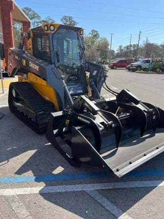 Image of John Deere 333P equipment image 4