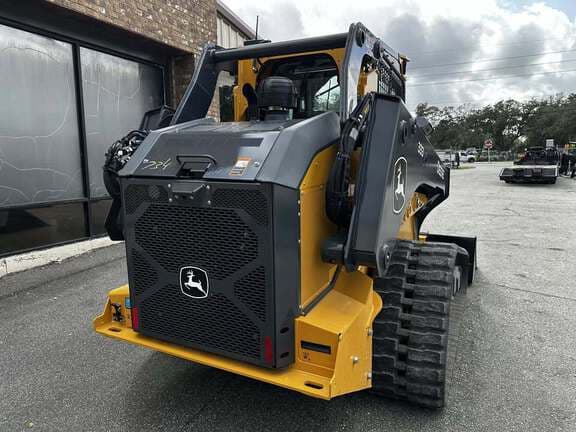 Image of John Deere 333P equipment image 4