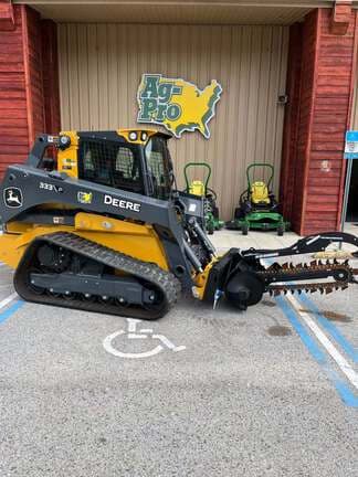 Image of John Deere 333P Primary image