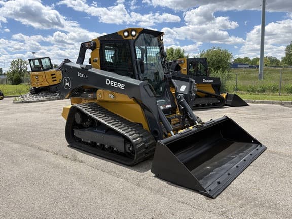 Image of John Deere 333P Primary image