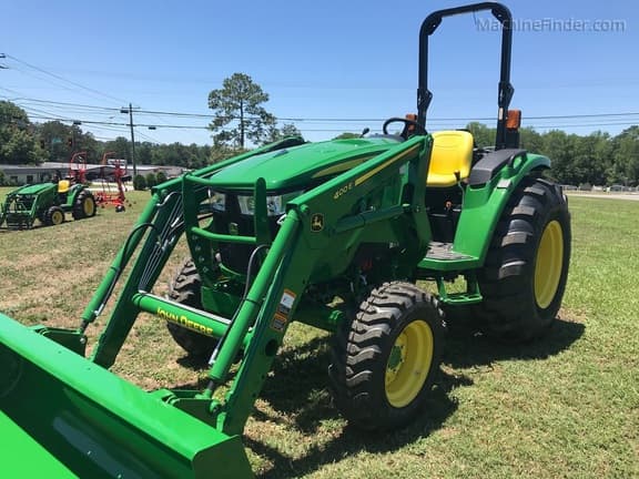 Image of John Deere 4044M equipment image 2