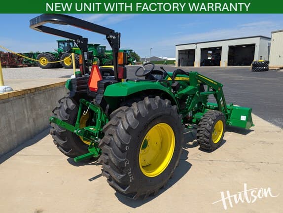 Image of John Deere 4044M equipment image 3