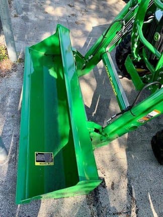 Image of John Deere 4044M equipment image 4