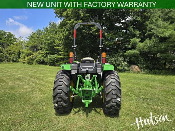 Image of John Deere 4044M equipment image 3