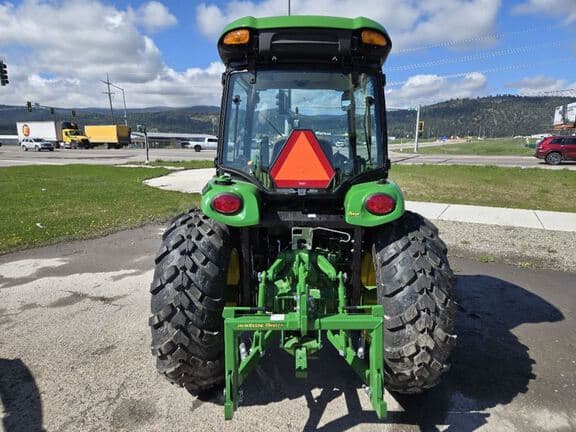 Image of John Deere 4044R equipment image 3