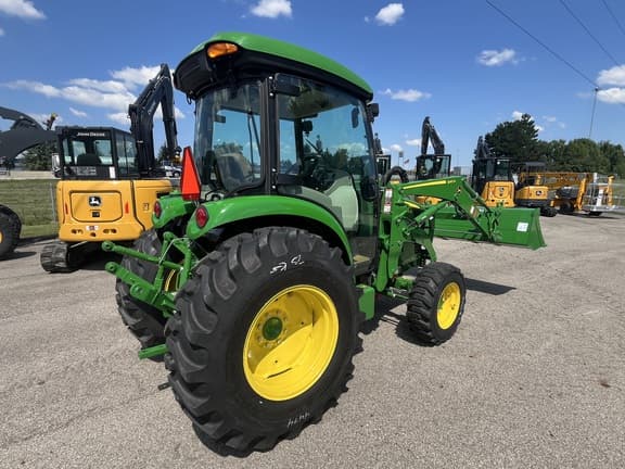Image of John Deere 4044R equipment image 4