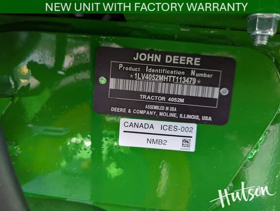 Image of John Deere 4052M equipment image 4