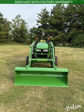 Image of John Deere 4052M equipment image 3