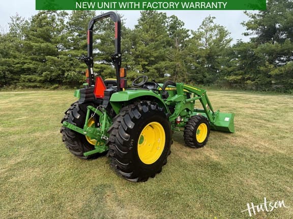 Image of John Deere 4052M equipment image 4