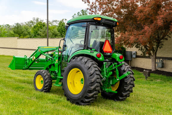 Image of John Deere 4052R equipment image 2