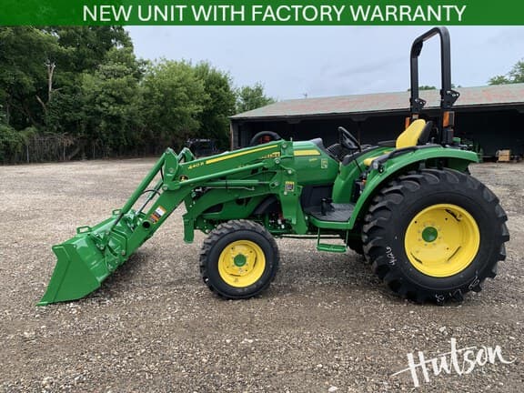 Image of John Deere 4052R equipment image 2