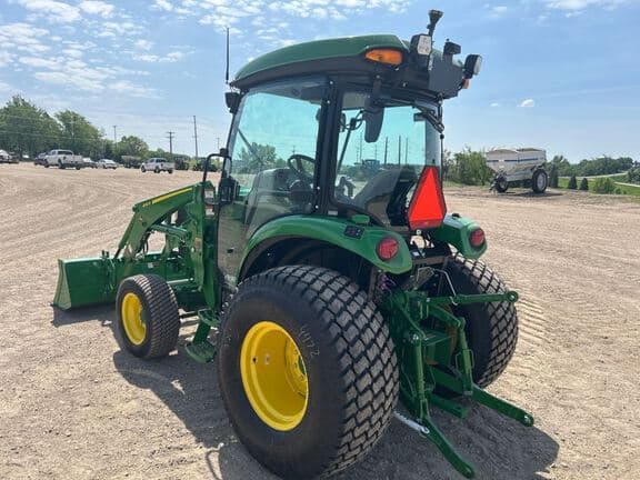 Image of John Deere 4052R equipment image 2