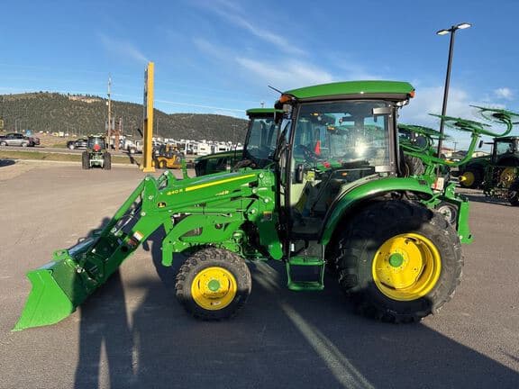 Image of John Deere 4052R equipment image 1