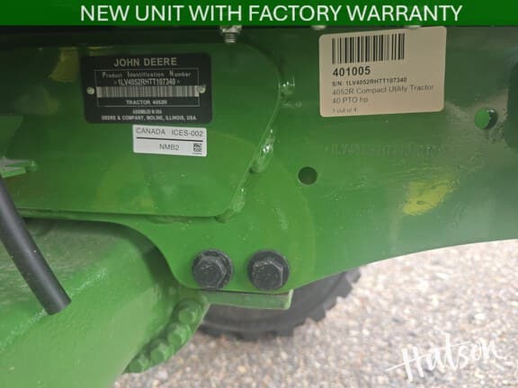 Image of John Deere 4052R equipment image 4