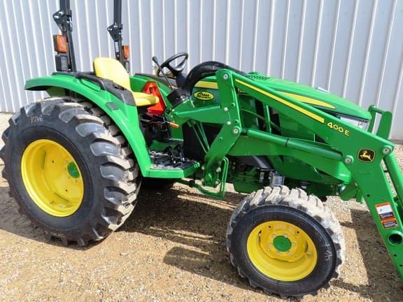 Image of John Deere 4066M equipment image 3