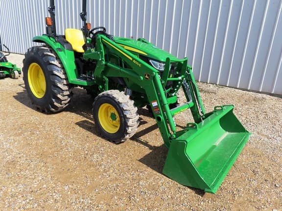 Image of John Deere 4066M equipment image 2