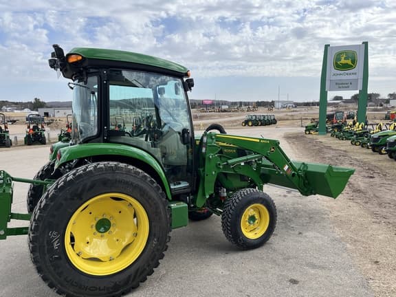 Image of John Deere 4066R equipment image 1