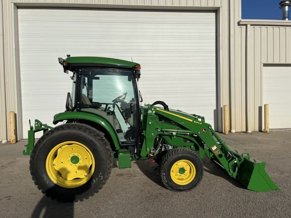 Image of John Deere 4066R equipment image 3