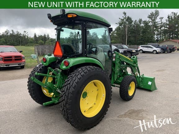 Image of John Deere 4066R equipment image 2