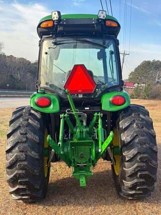 Image of John Deere 4075R equipment image 4