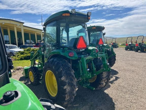 Image of John Deere 4075R equipment image 3