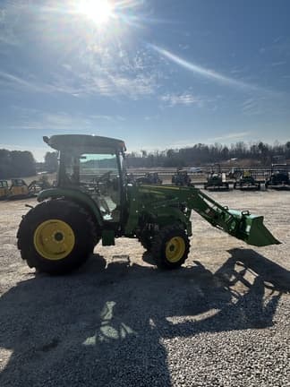 Image of John Deere 4075R equipment image 3