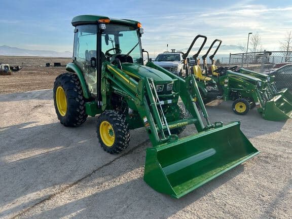 Image of John Deere 4075R equipment image 4