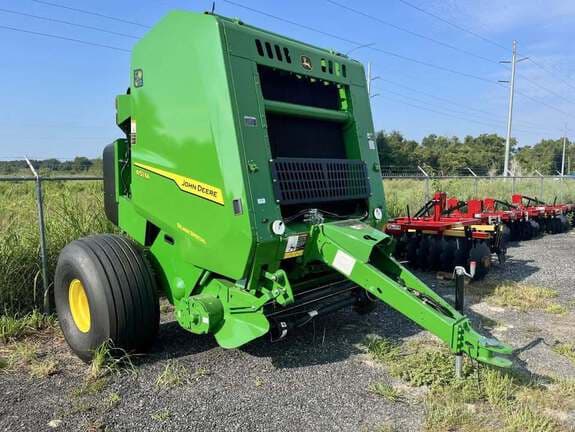 Image of John Deere 451M equipment image 3