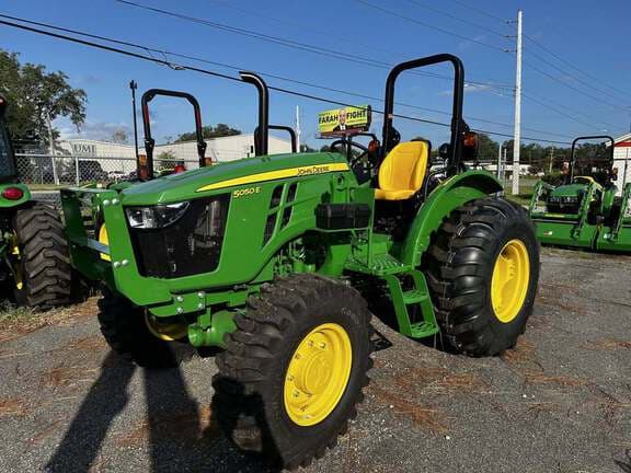 Image of John Deere 5050E equipment image 2
