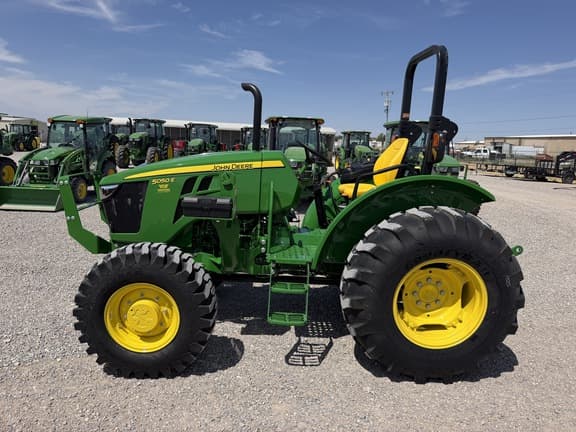 Image of John Deere 5050E equipment image 1