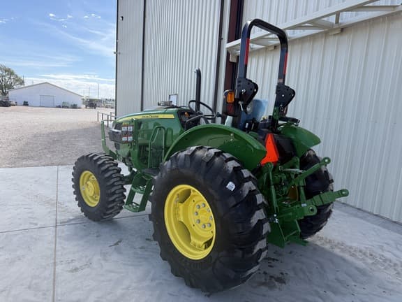Image of John Deere 5060E equipment image 2