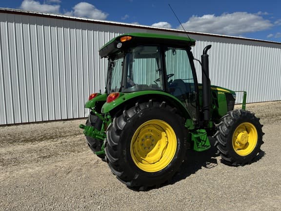 Image of John Deere 5075E equipment image 3