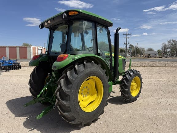 Image of John Deere 5075E equipment image 4