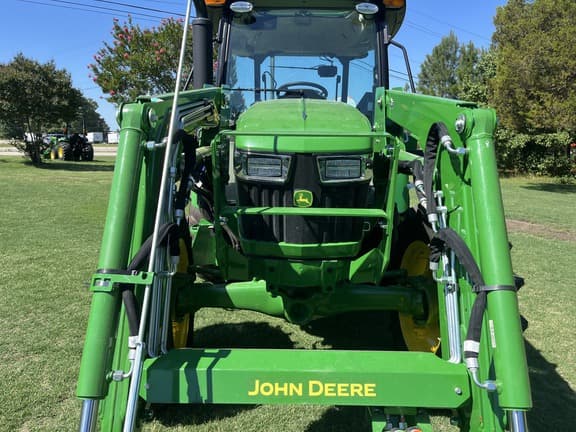 Image of John Deere 5075E equipment image 3