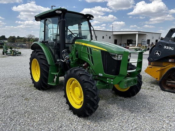 Image of John Deere 5075M equipment image 3