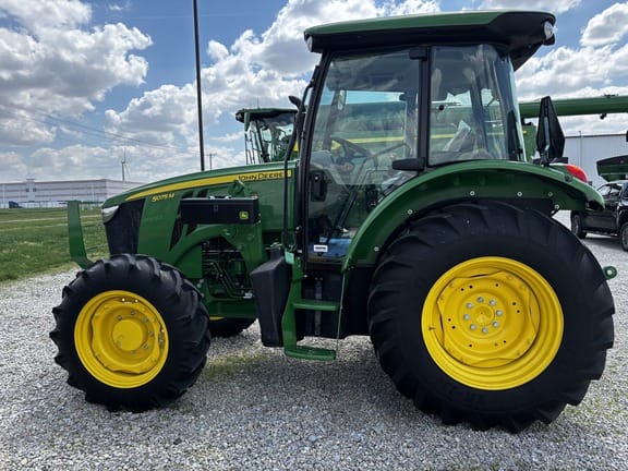 2026 John Deere 5075M Equipment Image0