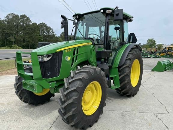 Image of John Deere 5120M equipment image 2