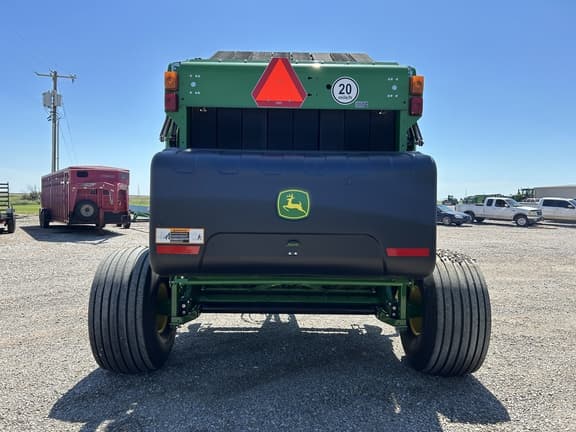 Image of John Deere 561M equipment image 3