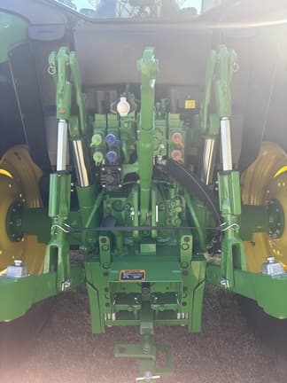 Image of John Deere 6M 105 equipment image 3