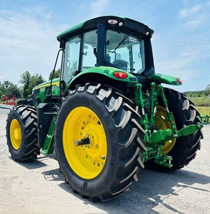 Image of John Deere 6M 155 equipment image 2