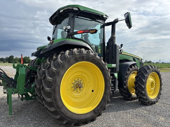 Image of John Deere 8R 310 equipment image 2