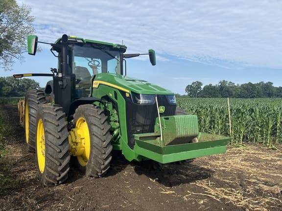 Image of John Deere 8R 340 equipment image 2
