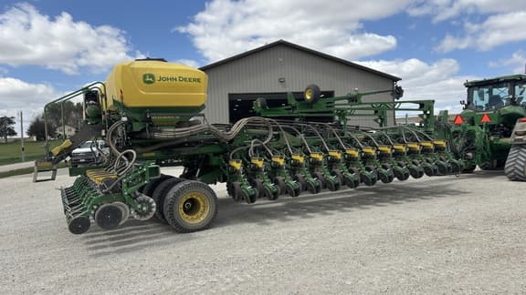 Image of John Deere DB60 equipment image 3