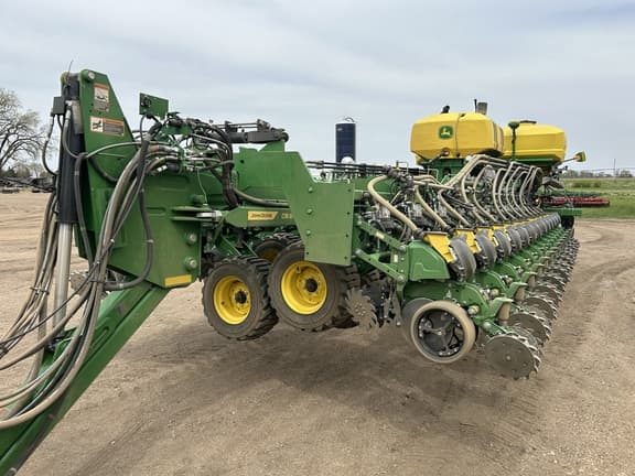 Image of John Deere DB80 equipment image 1