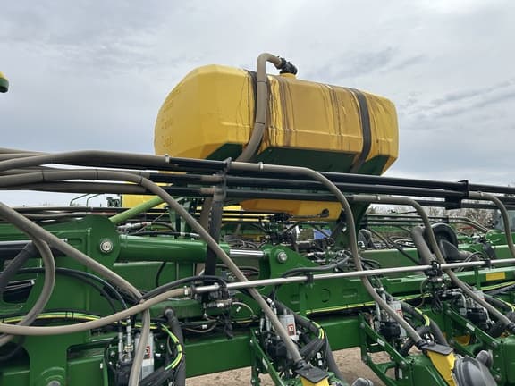 Image of John Deere DB80 equipment image 4