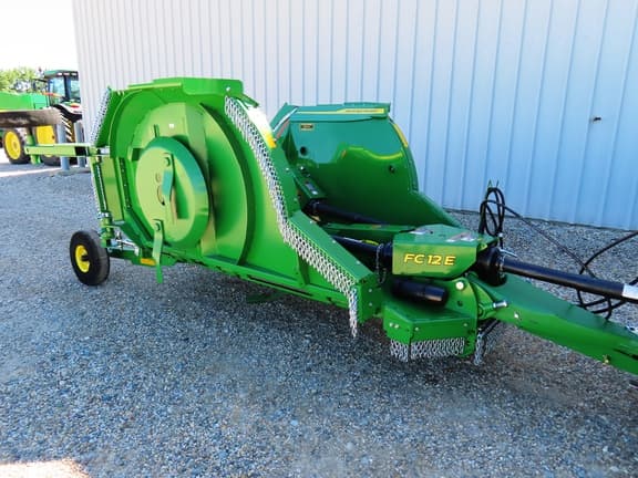 Image of John Deere FC12E equipment image 1
